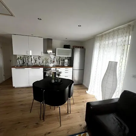 Zentrale Wohnen Im Gruenen Auf Dem Berg Apartment *