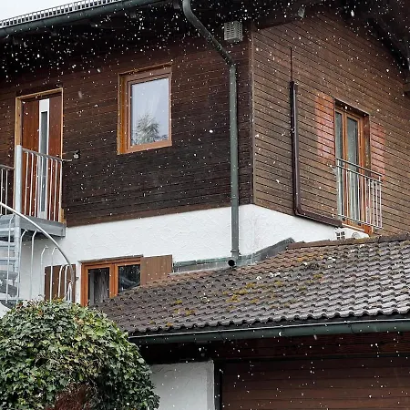 Zentrale Wohnen Im Gruenen Auf Dem Berg Apartment Biessenhofen